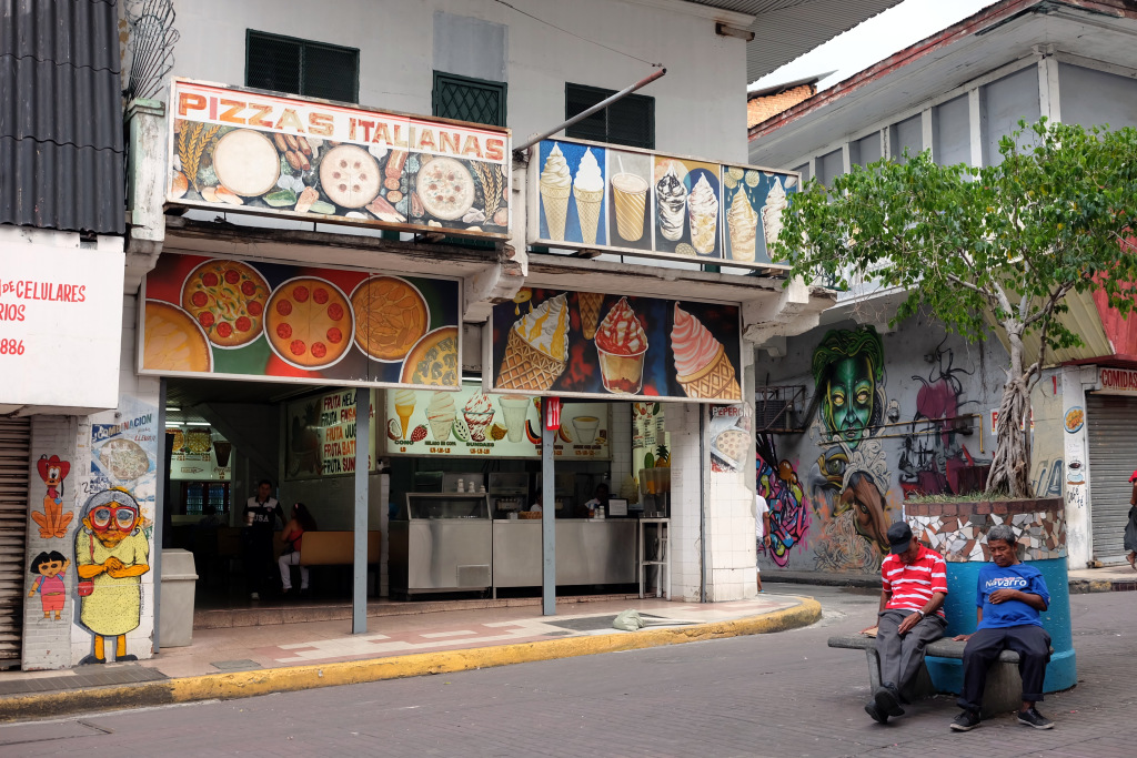 Avenida central. Panamá, enero de 2016